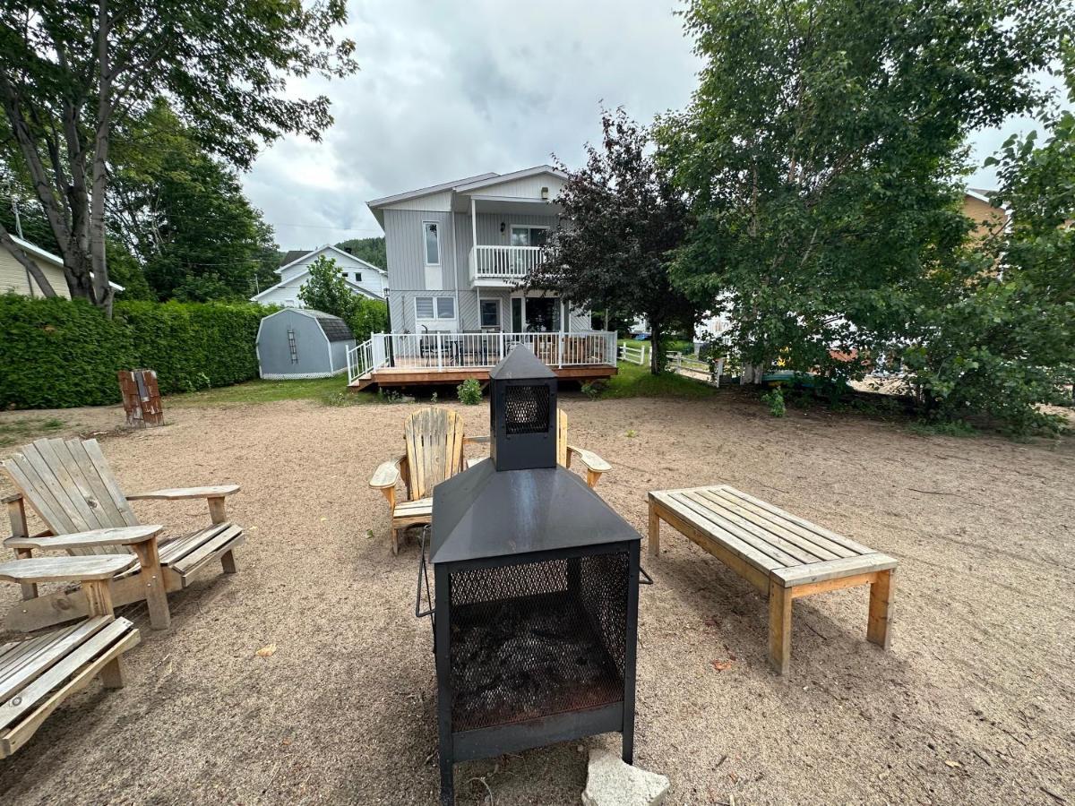 Maison Sur Le Lac Desbiens Exterior foto